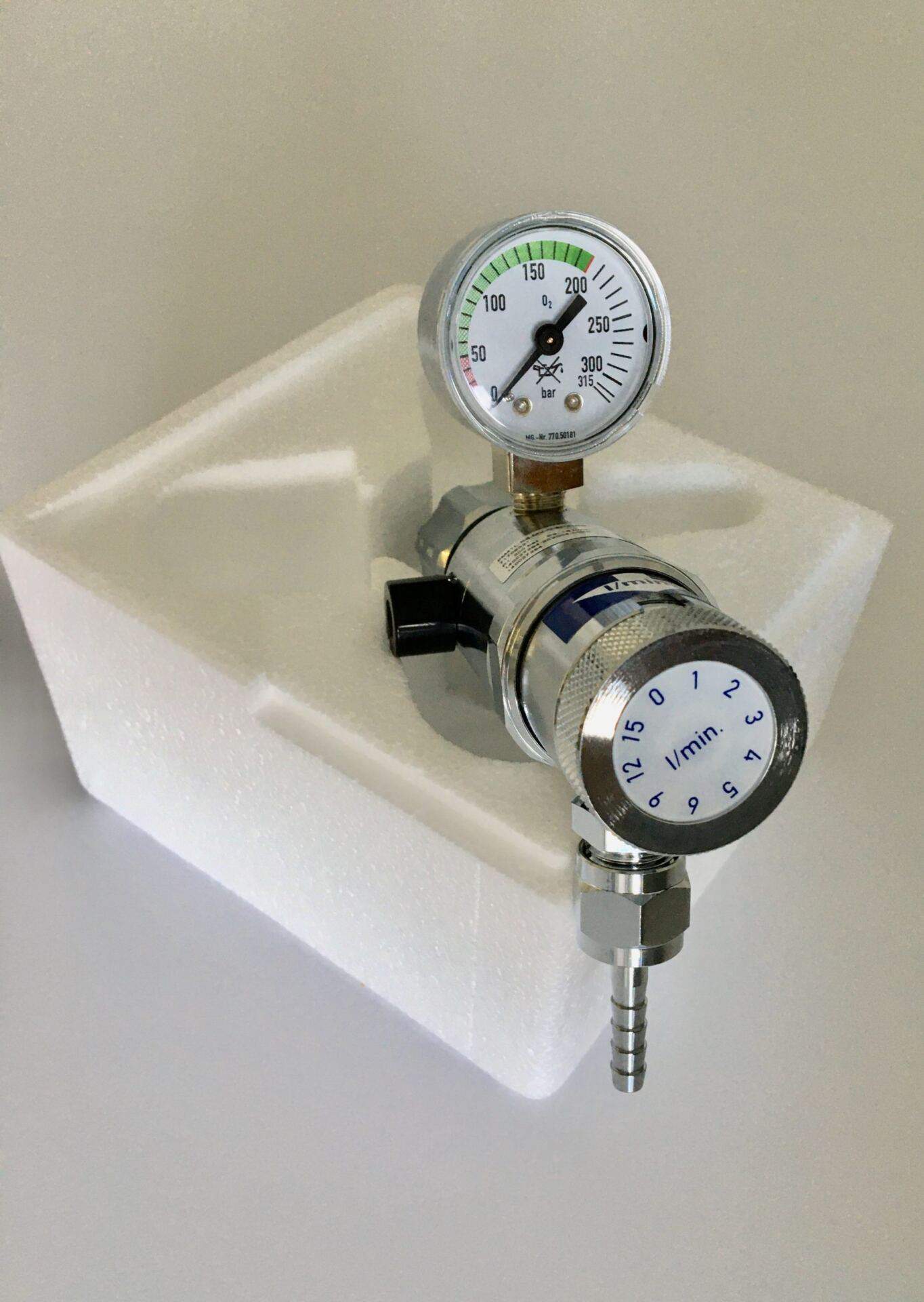 O2 Druckminderer mit Stufen-Flowmeter – Bild 3
