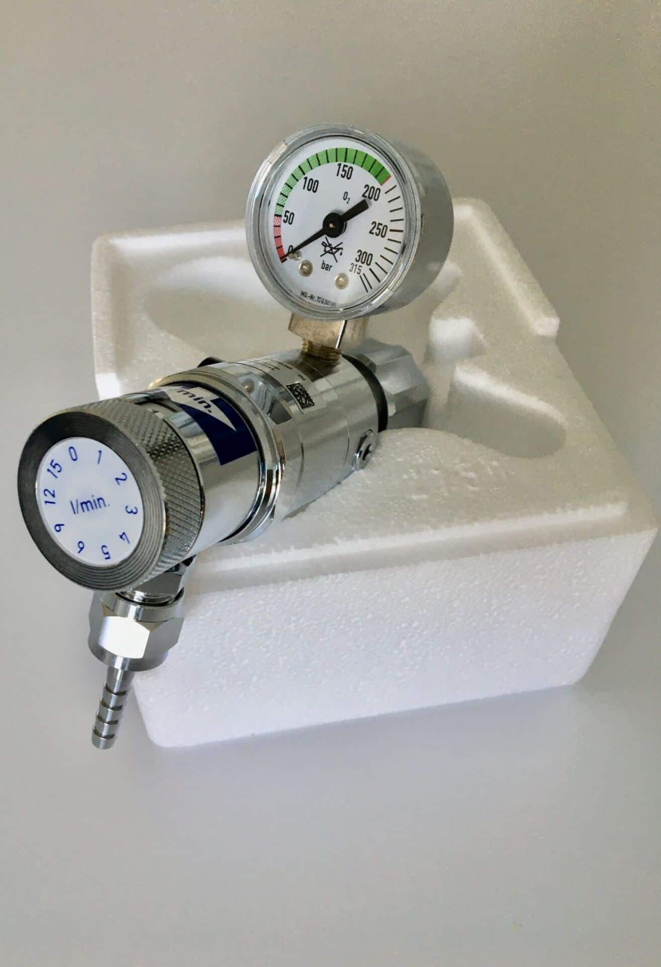 O2 Druckminderer mit Stufen-Flowmeter – Bild 4